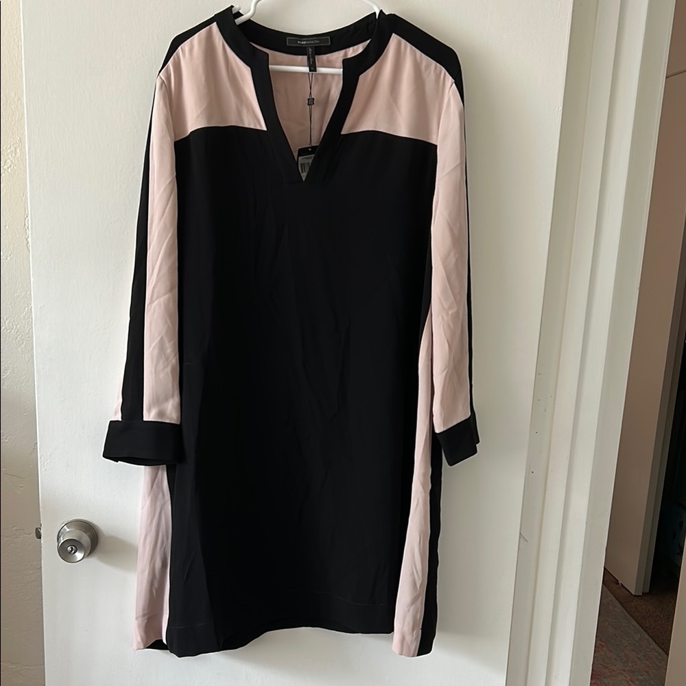 BCBGMaxAzria Black Tan Sheath Dress Long Sleeve V-neck